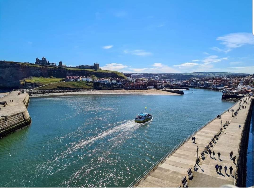 The Hideaway Villa Whitby Dış mekan fotoğraf