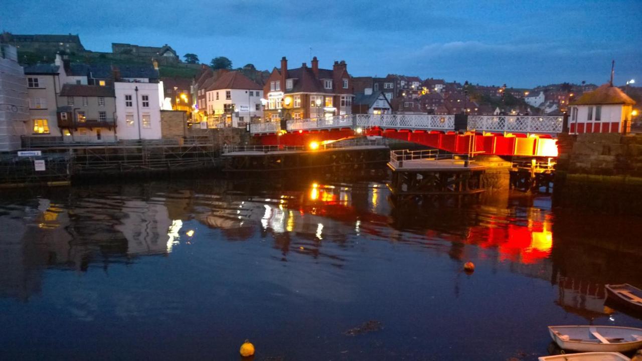 The Hideaway Villa Whitby Dış mekan fotoğraf